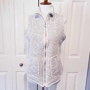 ❤️ 2/$25 … Black and off-white tweed vest